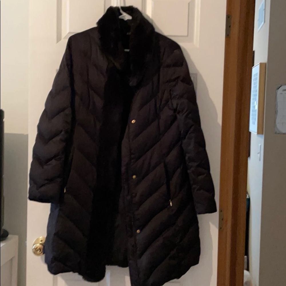 Ellen Tracy Puffer Coat. Like new. Size M